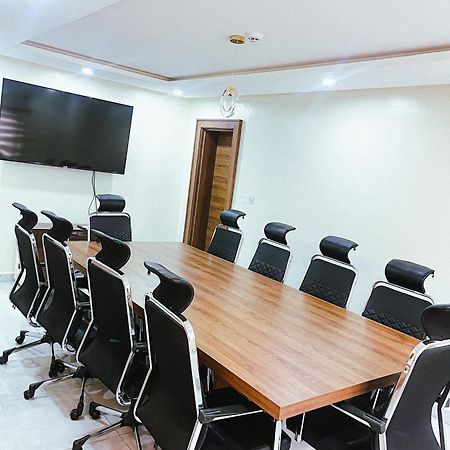 Plush Hotel,Abuja Dış mekan fotoğraf