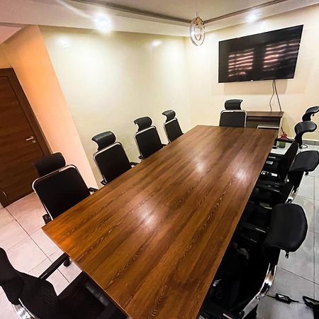 Plush Hotel,Abuja Dış mekan fotoğraf