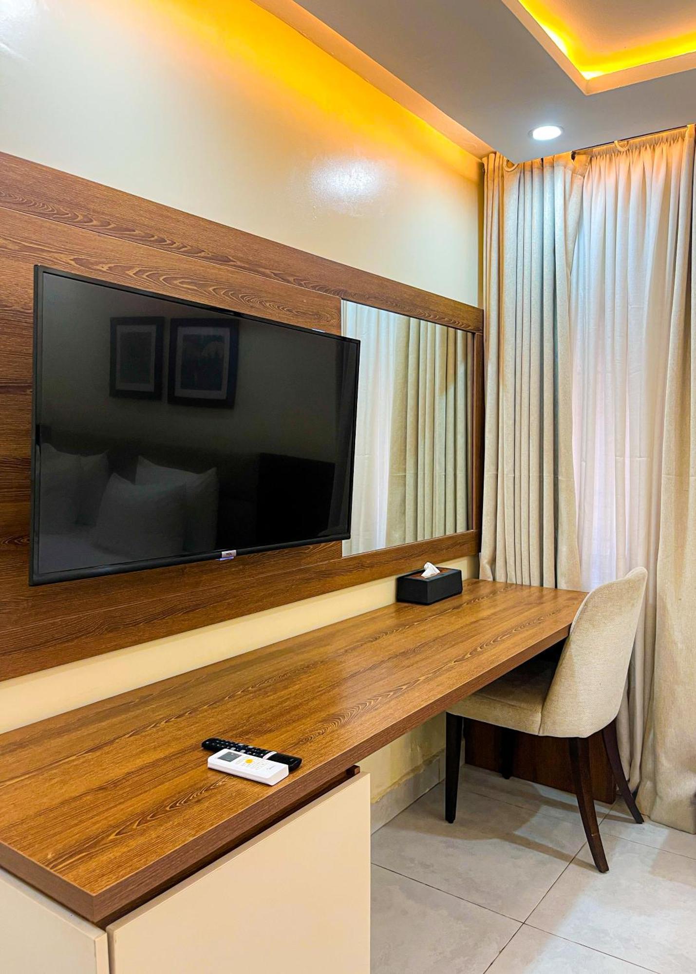 Plush Hotel,Abuja Dış mekan fotoğraf